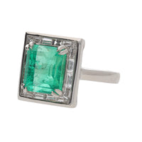 Colombian Emerald and Diamond Platinum Ring